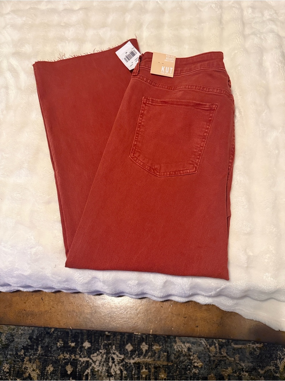 Kut from the Kloth Paprika High-Rise Ankle Flare Jeans - Picture 6 of 7